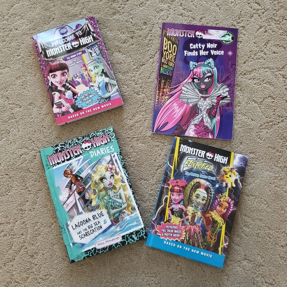 NWT Monster High Hardback Books Lot of 4 - Picture 1 of 14